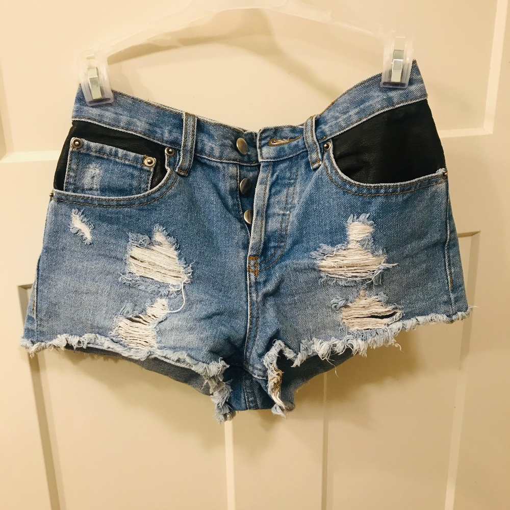 Shorts Shorts